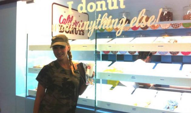 Πέγκυ Ζήνα: Στάση για donuts στην Αργυρούπολη!