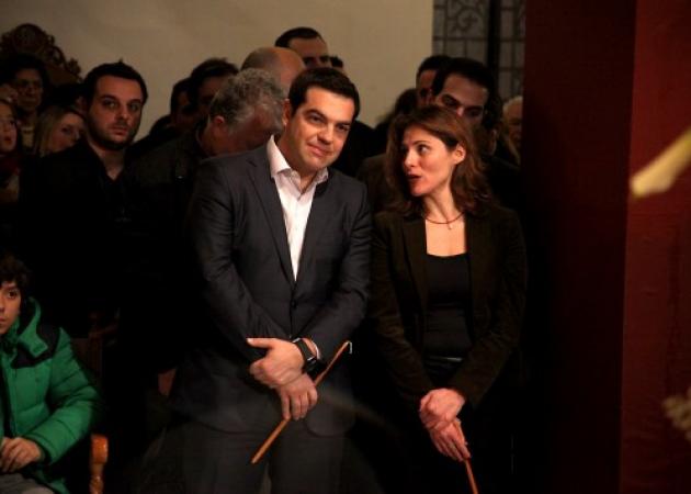 Σάλος από τις καταγγελίες βουλευτή του Ποταμιού: Φωτογραφική διάταξη για τη σύζυγο του Αλέξη Τσίπρα ώστε να μεταταχθεί στην Αθήνα