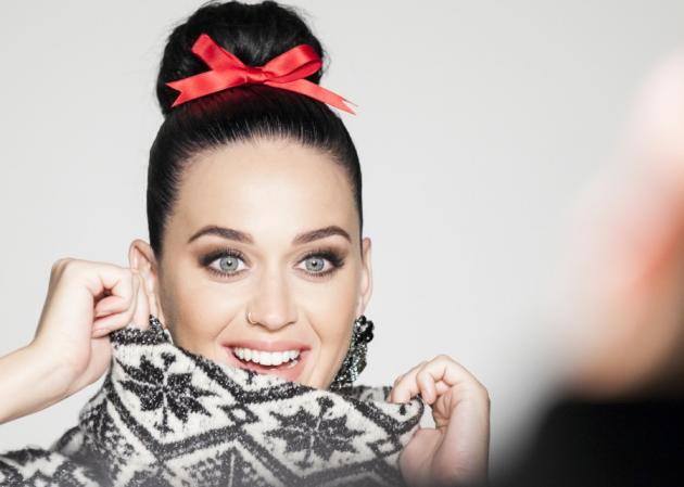H Katy Perry πρωταγωνίστρια της Xριστουγεννιάτικης καμπάνιας της H&M για το 2015