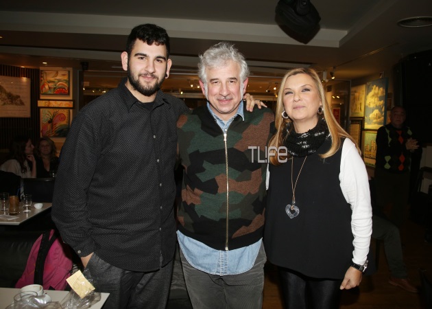 Πέτρος Φιλιππίδης: Πάντα με τη σύζυγό και το γιο του στο πλευρό του!