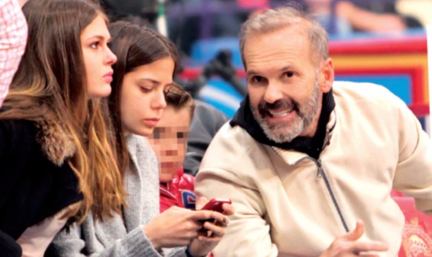 Πέτρος Κωστόπουλος: Σε αγώνα μπάσκετ με τα παιδιά του! Φωτογραφίες