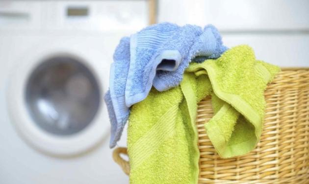 Οδηγός υγείας: Κάθε πότε επιβάλλεται να πλένεις τζιν, πετσέτες, σεντόνια