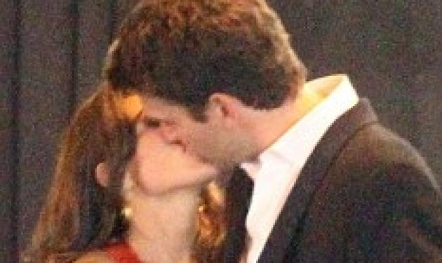 Pippa Middleton: “Καυτά” φιλιά με τον αγαπημένο της έξω από ξενοδοχείο!