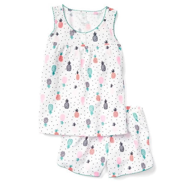 6 | Κοριτσίστικη πιτζάμα Gap 45€