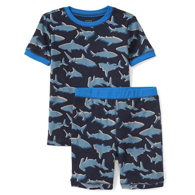 5 | Αγορίστικη πιτζάμα Gap 45€