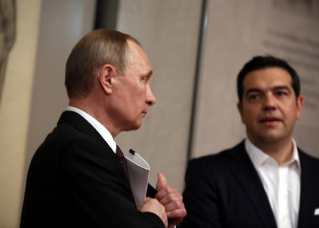 “Βόμβα” στο βιβλίο του Ολάντ! “Πούτιν: Η Ελλάδα μας ζήτησε να τυπώσουμε δραχμές στη Ρωσία”!