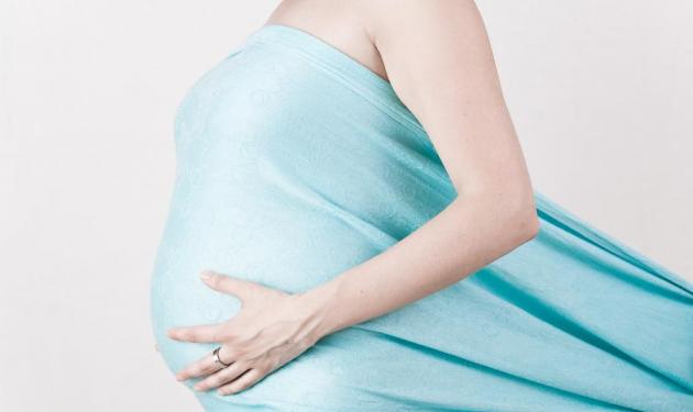 Είσαι έγκυος; Μάθε γιατί δεν πρέπει να τρως άψητα!