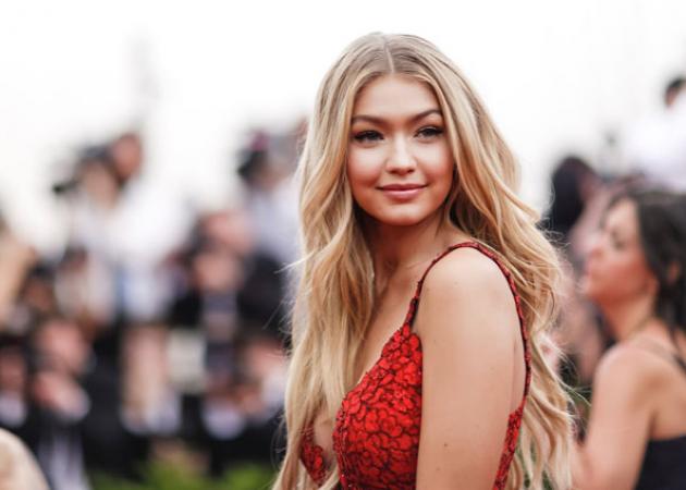 Η Gigi Hadid σκούρυνε τα μαλλιά της!