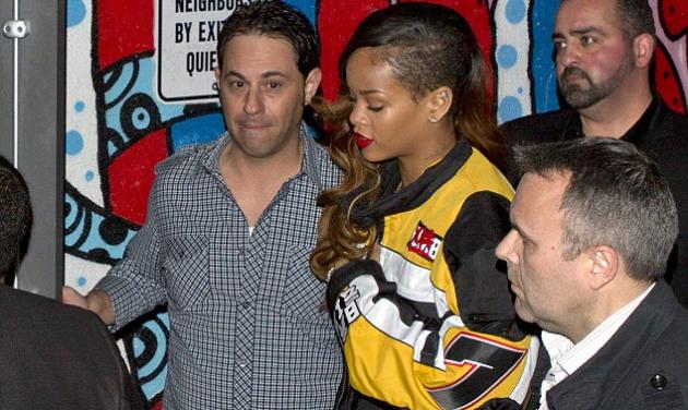H sexy Rihanna πήγε για clubbing χωρίς τον Chris Brown!