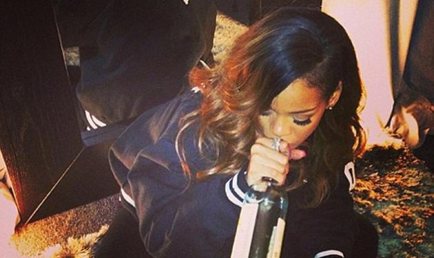 What a lady! H Rihanna τα τσούζει με κρασί που πίνει… από το μπουκάλι!