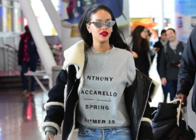 Δεν φαντάζεσαι τι παπούτσια φόρεσε η Rihanna χθες στο αεροδρόμιο!