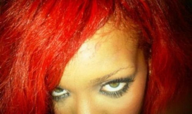 H Rihanna έκαψε τα μαλλιά της!