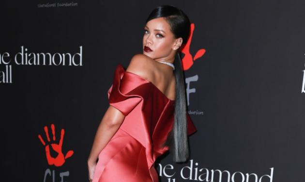 Η πιο ντροπιαστική στιγμή για την Rihanna! Πέταξαν έξω από το Diamond Ball τον μεθυσμένο πατέρα της