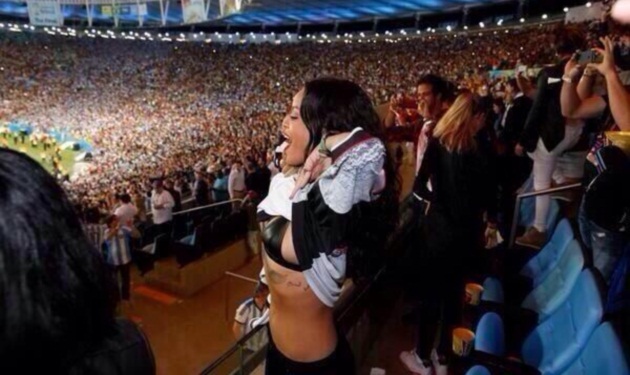 Οι έξαλλοι πανηγυρισμοί της Rihanna για τη νίκη της Γερμανίας και οι άλλοι celebrities που είδαν τον τελικό!