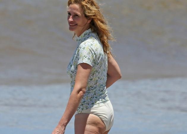 Julia Roberts: Χωρίς ρετούς στην παραλία η 48χρονη σταρ! Φωτογραφίες