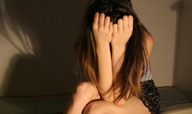 Ηλεία : Πρωταγωνίστρια ροζ βίντεο απειλούσε να αυτοκτονήσει