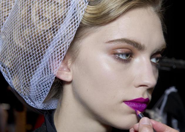 10 beauty μυστικά που μάθαμε από τα backstage των ανοιξιάτικων shows!