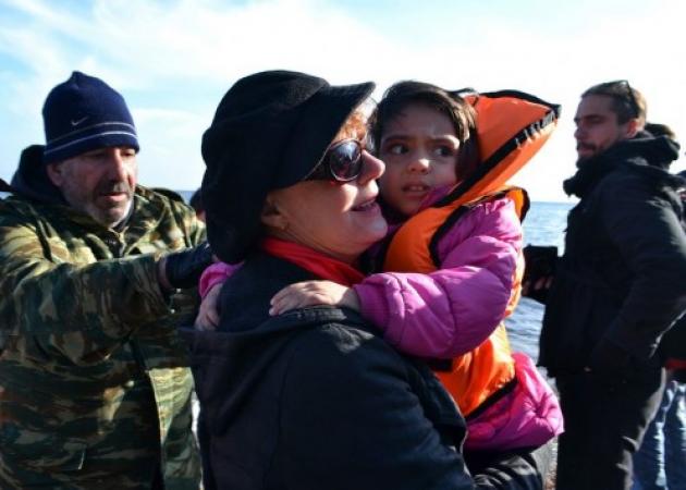 Σούζαν Σάραντον: Γιατί πήγα στη Λέσβο – Έτοιμη να ξανάρθει στην Ελλάδα