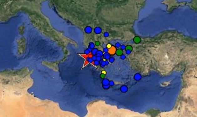 Δυο  νεκρές γυναίκες  από το σεισμό στο Λευκάδα – Στους δρόμους οι κάτοικοι