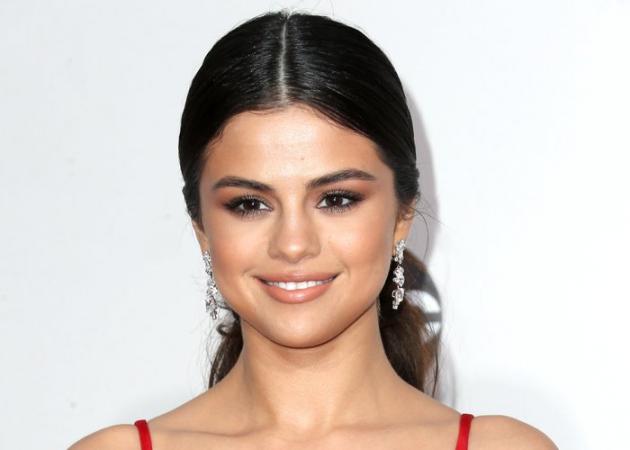 H Selena Gomez ετοιμάζει νέα συνεργασία με την Pat McGrath