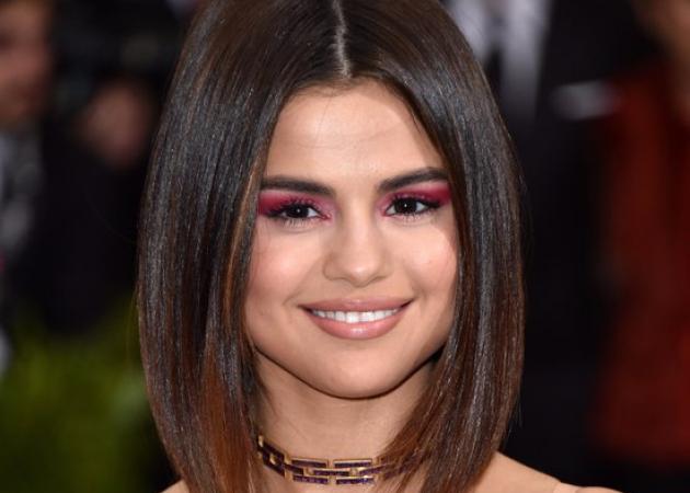 Πώς δείχνει η Selena Gomez χωρίς το παραμικρό μακιγιάζ στο πρόσωπό της!
