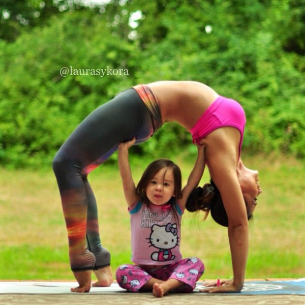 5 | Yoga Mommy & Daughter