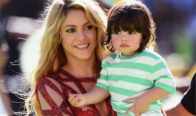 Shakira: Αγκαλιά με τον γιο της, Milan Pique στον τελικό του Μουντιάλ! Φωτογραφίες