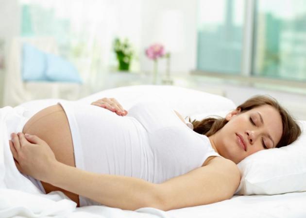 Ύπνος και εγκυμοσύνη: τι μπορεί να τον… χαλάσει;