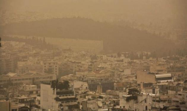 Μαζί με τη σκόνη απ΄ τη Σαχάρα ήρθε και η ζέστη!