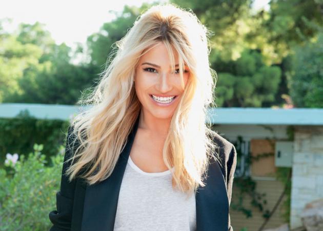 Η απίστευτη περιπέτεια της Φαίης Σκορδά στη Θεσσαλονίκη! Χάθηκε η βαλίτσα της