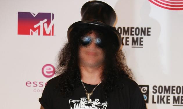 Διάσημος rocker παίρνει διαζύγιο μετά από 13 χρόνια γάμου!