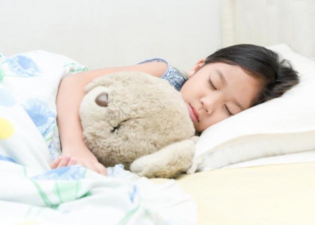 Πώς να αντιμετωπίσεις τις δυσκολίες στον ύπνο του παιδιού σου