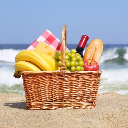 Τι σνακ να πάρω στην παραλία; Σου έχουμε τα ιδανικά!
