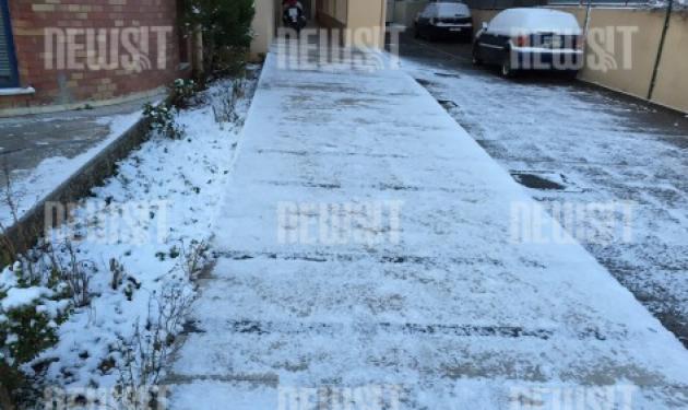 Χιόνια και παγετός στα βόρεια προάστια – Κλειστοί δρόμοι και σχολεία
