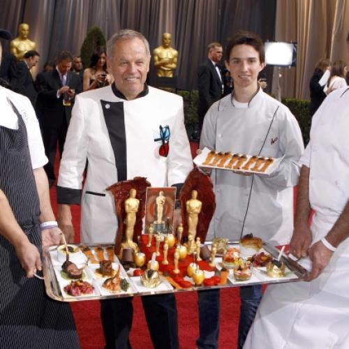 8 | O chef Wolfgang Puck καμαρώνει για τις "οσκαρικές" δημιουργίες του