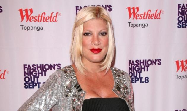 Για τρίτη φορά μανούλα η Tori Spelling!