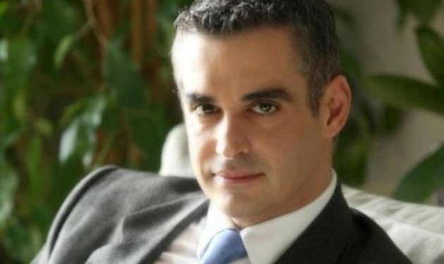 Ο Άρης Σπηλιωτόπουλος μιλάει στην Τατιάνα για την υποψηφιότητά του στον Δήμο της Αθήνας