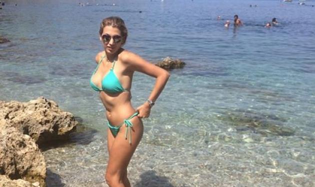 Κωνσταντίνα Σπυροπούλου: Sexy εμφάνιση με μπικίνι στις παραλίες της Ρόδου! Φωτογραφίες