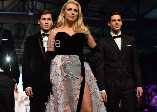 Κωνσταντίνα Σπυροπούλου: Το ταξίδι στο Παρίσι και η hot εμφάνιση στην πασαρέλα! [pics]