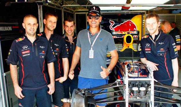 Σ. Σούλης: Tαξίδεψε στη Βουδαπέστη με την Red Bull Racing! Φωτογραφίες