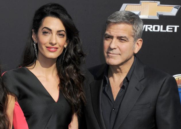 Amal Clooney: Δες το φόρεμα που διάλεξε για βραδινή έξοδο με τον George Clooney!