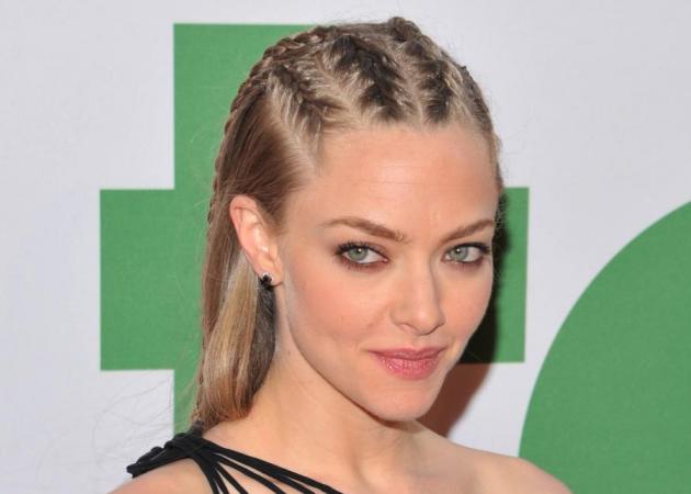 Οι πλεξίδες της Amanda Seyfried είναι το beauty θέμα της ημέρας! Κι εννοείται, σου δείχνουμε πώς να τις κάνεις!