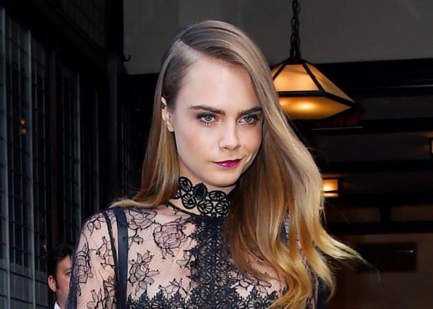 Η Cara Delevingne σχεδόν γυμνή στην νέα καμπάνια του Yves Saint Laurent!