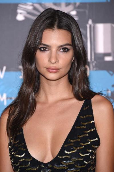 3 | Emily Ratajkowski