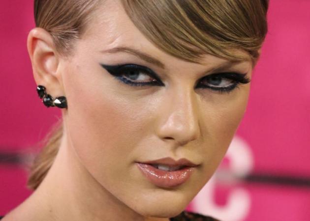 Η Taylor Swift γίνεται καστανή;