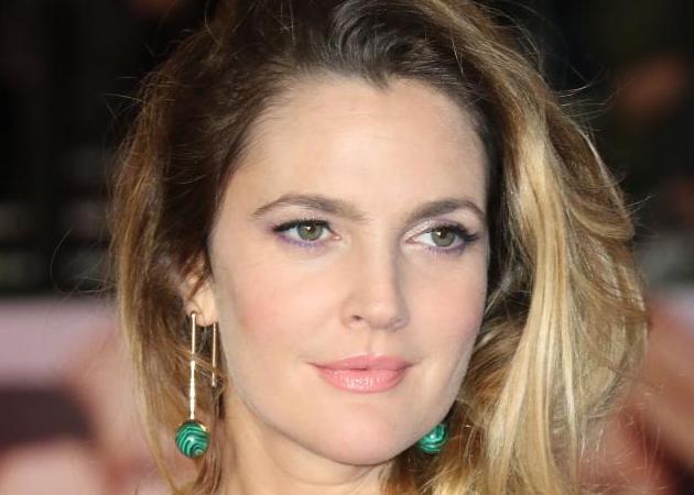 Τα μαλλιά της Drew Barrymore κρύβουν έκπληξη!