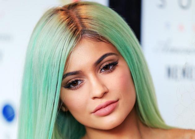Γιατί η Kylie Jenner εκνεύρισε τον κόσμο του internet και της ομορφιάς;