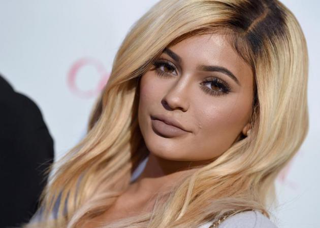 Kylie Jenner: μας δείχνει το μπάνιο της και αποκαλύπτει extra beauty μυστικά!