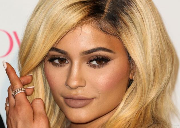 Η Kylie Jenner έκοψε τα μαλλιά της και της πάει πολύ!