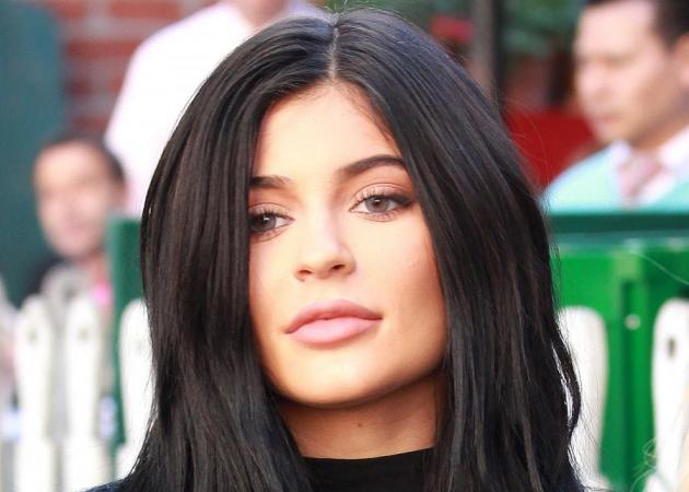 Η Kylie Jenner τρέλανε ξανά το internet με τα νέα της κραγιόν!